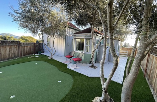 Carpinteria Cabaña | Zenful Avo-Cottage w/hot tub — 5 min from the beach & hiking!