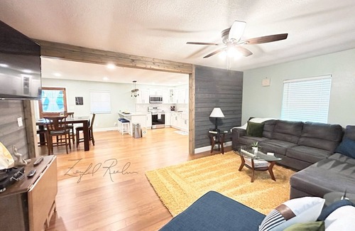 La Follette Casa | Zenful Retreat -----