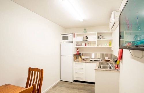Bayview Casa | Zenhouse Retreat: 5BR Homey Haven ~ Pool ~ Office