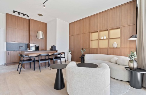 Ville Haute Apartamento | Zenit Royal - Designer City Apt w Panoramic Sunset Views & Concierge