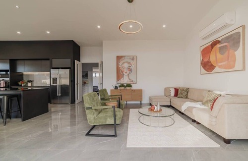 Wigram Casa | Zenith Escapes Your Quintessential 4BR Haven