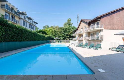Evian-les-Bains Hotel | Zenitude Evian Les Terrasses du Lac, an Ascend Collection Hotel