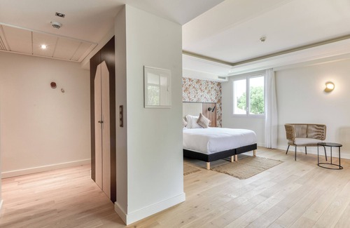 Juvignac Hotel | Zenitude Hotel la Valadiere, Ascend Hotel Collection
