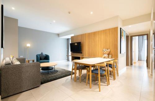 District 1 Apartamento | Zenity 3BR Condo: Luxury and Comfort in Quận 1