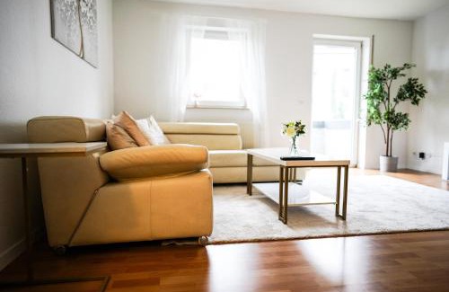 Leimen Apartamento | Zentrale City Wohnung in Leimen Netflix, Küche und Boxspring-Komfort