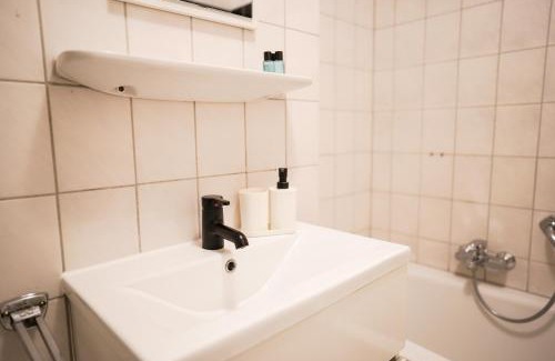 Leimen Apartamento | Zentrale City Wohnung in Leimen Netflix, Küche und Boxspring-Komfort