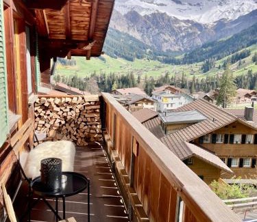 Adelboden Apartamento | zentrale, gemütliche Wohnung im Schweizer Stil I Bergblick