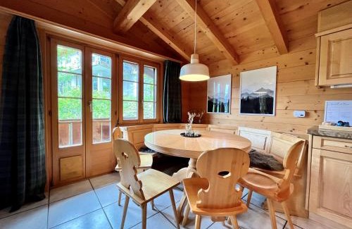 Adelboden Apartamento | zentrale, gemütliche Wohnung im Schweizer Stil I Bergblick