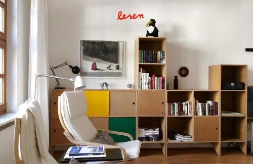 Nord-Mitte Apartamento | Zentrale Wohnung Mit Klavier, Kunst Und Design