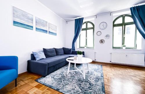 Zentrum-West Apartamento | Zentraler Altbau am Clara-Zetkin-Park, RB-Arena um die Ecke, Netflix inklusive