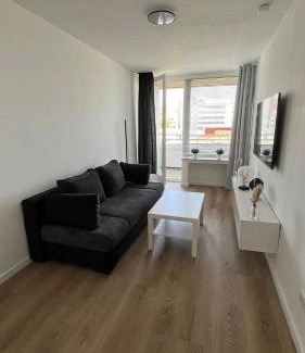 Bilk Apartamento | Zentrales Apartment in Düsseldorf mit Balkon
