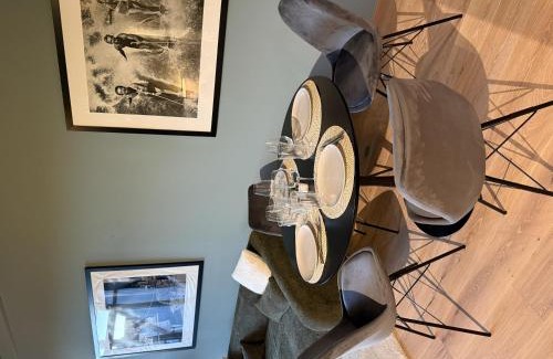 Augustenstraße Apartamento | Zentrales Dachgeschoss-Apartment Augustenstraße