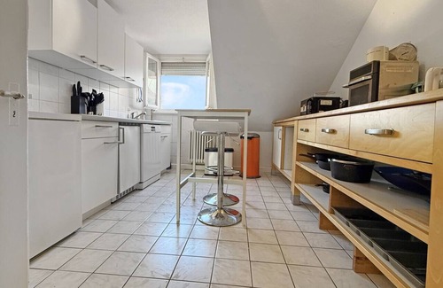 Nuertingen Apartamento | Zentrales Nürtingen Penthouse – 14 Pers., Zentrales Penthouse Nürtingen für 14 Pers