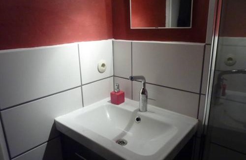 Volksdorf Apartamento | Zentrum Volksdorf 400m zur U-Bahn! Sehr gute Lage schickes Apartment