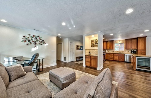 Round Hill Village Casa | Zephyr Cov 5BR4BA -Pool,Spa,Steam Rm,5 Min 2 Ski
