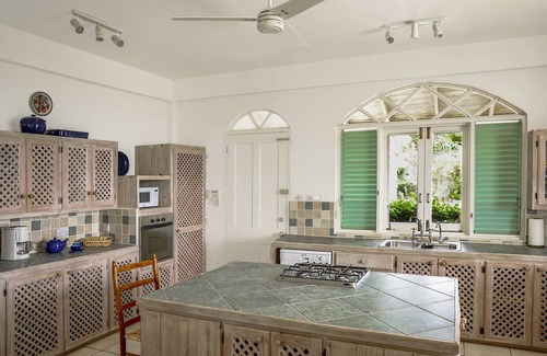Cap Estate Villa | Zephyr Hill - 2 bedroom Villa with awe inspiring views 2 Villa by RedAwning