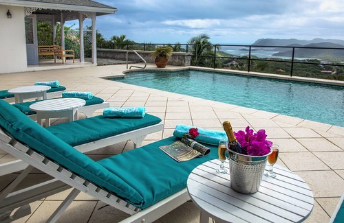 Cap Estate Villa | Zephyr Hill - 2 bedroom Villa with awe inspiring views 2 Villa by RedAwning