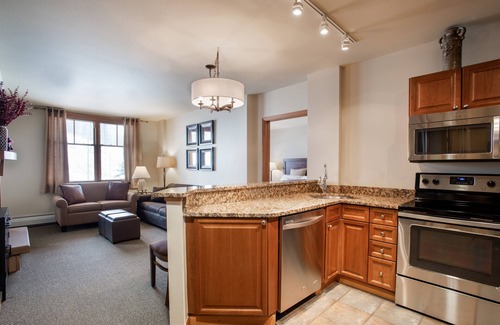 Winter Park Condominio | Zephyr Mountain Lodge, Condo | Ski-In/Ski-Out Continental Divide Views (Value-Rated Condo 2202)