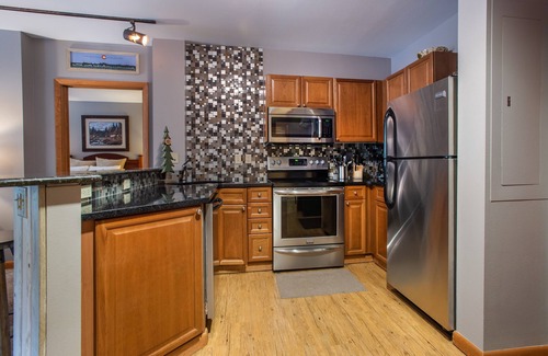 Winter Park Condominio | Zephyr Mountain Lodge, Condo | Remodeled w/ Ski Slope View (Select-Rated Condo 1509)