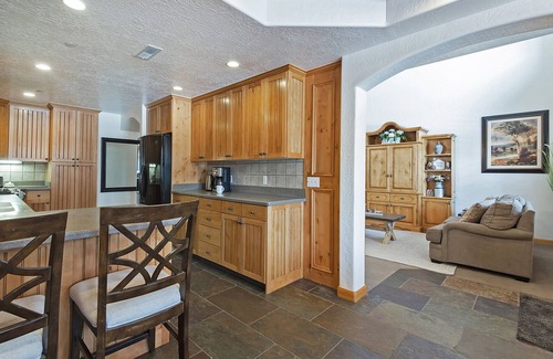 Midway Chalet De Esquí | Zermatt Resort Chalet for Groups & Families
