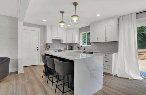 Zionsville Casa | Zest of Zionsville with WiFi, AC
