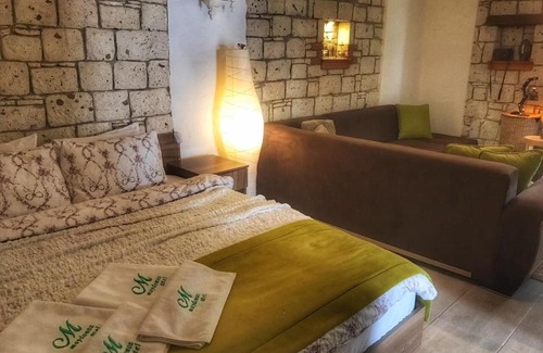 Hacımemis Cama Y Desayuno | ZEVKLİLER ALAÇATI hotel