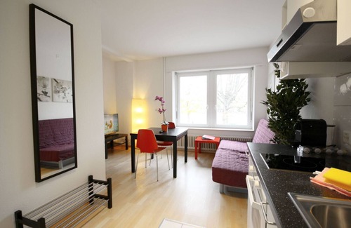 Langstrasse Apartamento | ZH Inler - Stauffacher HITrental Apartment