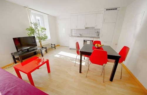 Langstrasse Apartamento | ZH Keita - Stauffacher HITrental Apartment