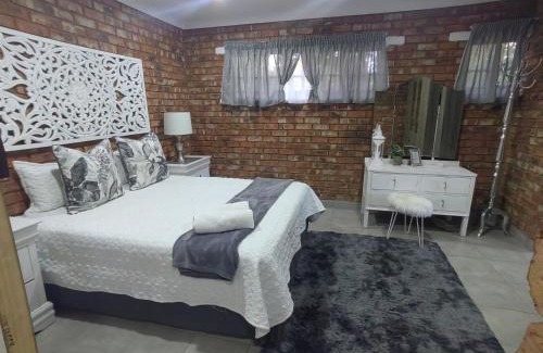 Boksburg Apartamento | Zhantique Guest House 1- Unit 3