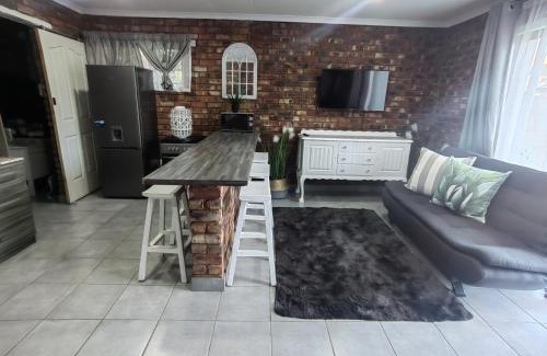 Boksburg Apartamento | Zhantique Guest House 1- Unit 3