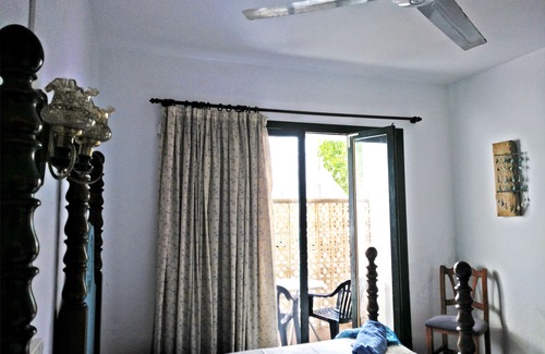 Son Moll Cama Y Desayuno | Zhimbad B&B by the sea