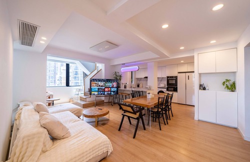 Downtown Shanghai Apartamento | ZHome-Gingkgo Garden Four bedrooms