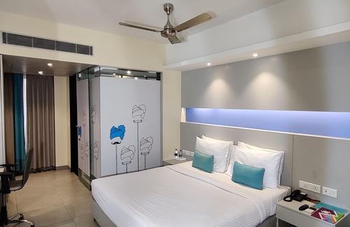 Kukatpalli Hotel | ZIBE Hyderabad by GRT Hotels