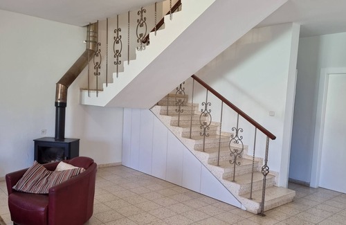 Zikhron Ya'aqov Casa | Zichron Family Summer Vacation Home