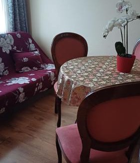 Liepaja Apartamento | Ziemielu mols apartaments/pirmā līnija pie jūras