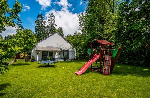 Balatonszemes Apartamento | Zier Bisztró & Apartman