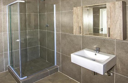 Newcastle Casa | Zimbali Heights- Krokodil Avenue