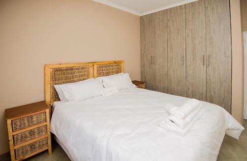 Newcastle Casa | Zimbali Heights- Krokodil Avenue