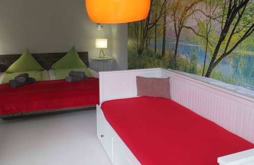Dessau-Rosslau Apartamento | Zimmer 6, Gästepavillion - Landhaus Dessau