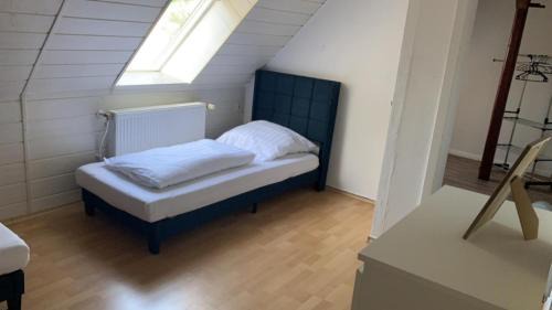 Enger Apartamento | Zimmer in Wohnung, Monteure, Zentral,