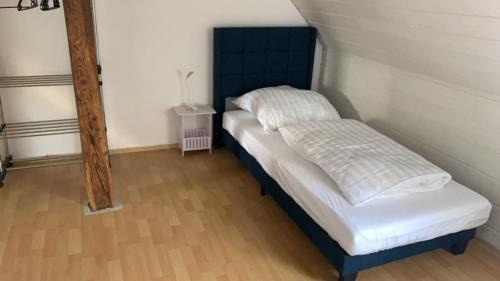 Enger Apartamento | Zimmer in Wohnung, Monteure, Zentral,