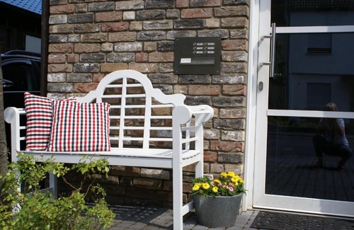 Rondorf Casa | Zimmer mit Gartenblick