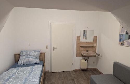 Alt-Knielingen Casa | Zimmer mit Gemeinschaftsbad