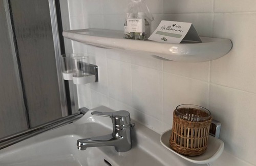Fuschl am See Cama Y Desayuno | Zimmer MIT Seitlichen Seeblick UND Balkon - Pension Stöllinger