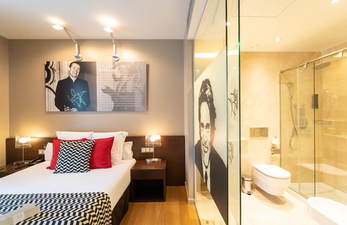 San Sebastian Centro Hotel | Zinema7