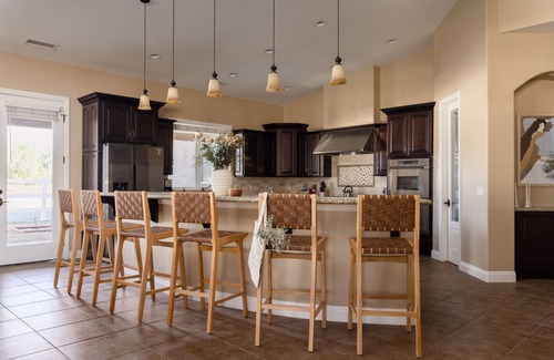 Temecula Villa | Zinfandel by AvantStay | Wine Country Estate w/ Pool & Mini-golf
