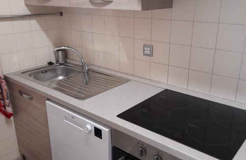 San Valentino Apartamento | "Zinnia" Chalet on Valentine's Day