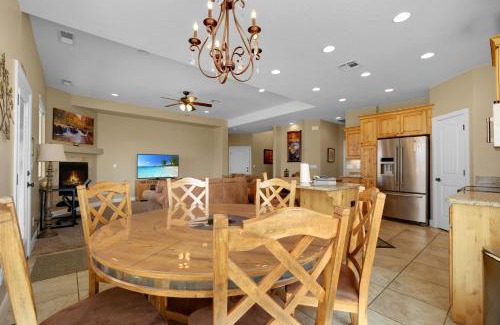 La Verkin Casa | Zion Getaway - Beautiful Mountain Sunset Views