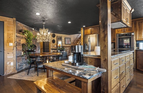 Virgin Cabina | Zion's Cabin and Boujee Barn