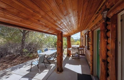Zion National Park East Entrance Cabina | Zion Views- West Overlook Cabin+Resort Access